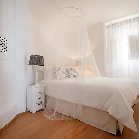 Ode Caldera & Sunset View Villa *