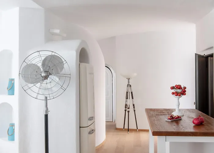 Ode Caldera & Sunset View *